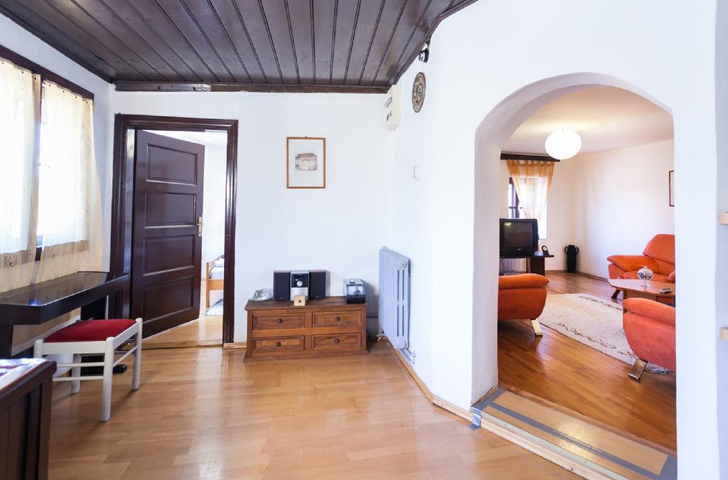 Guesthouse Nina SJJ Pokoj fotografie
